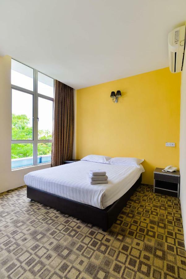 Fumah Hotel Shah Alam Exteriör bild